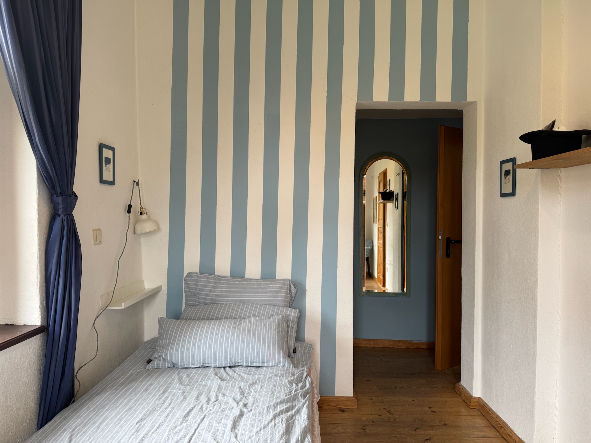 Bedroom with yellow stripes